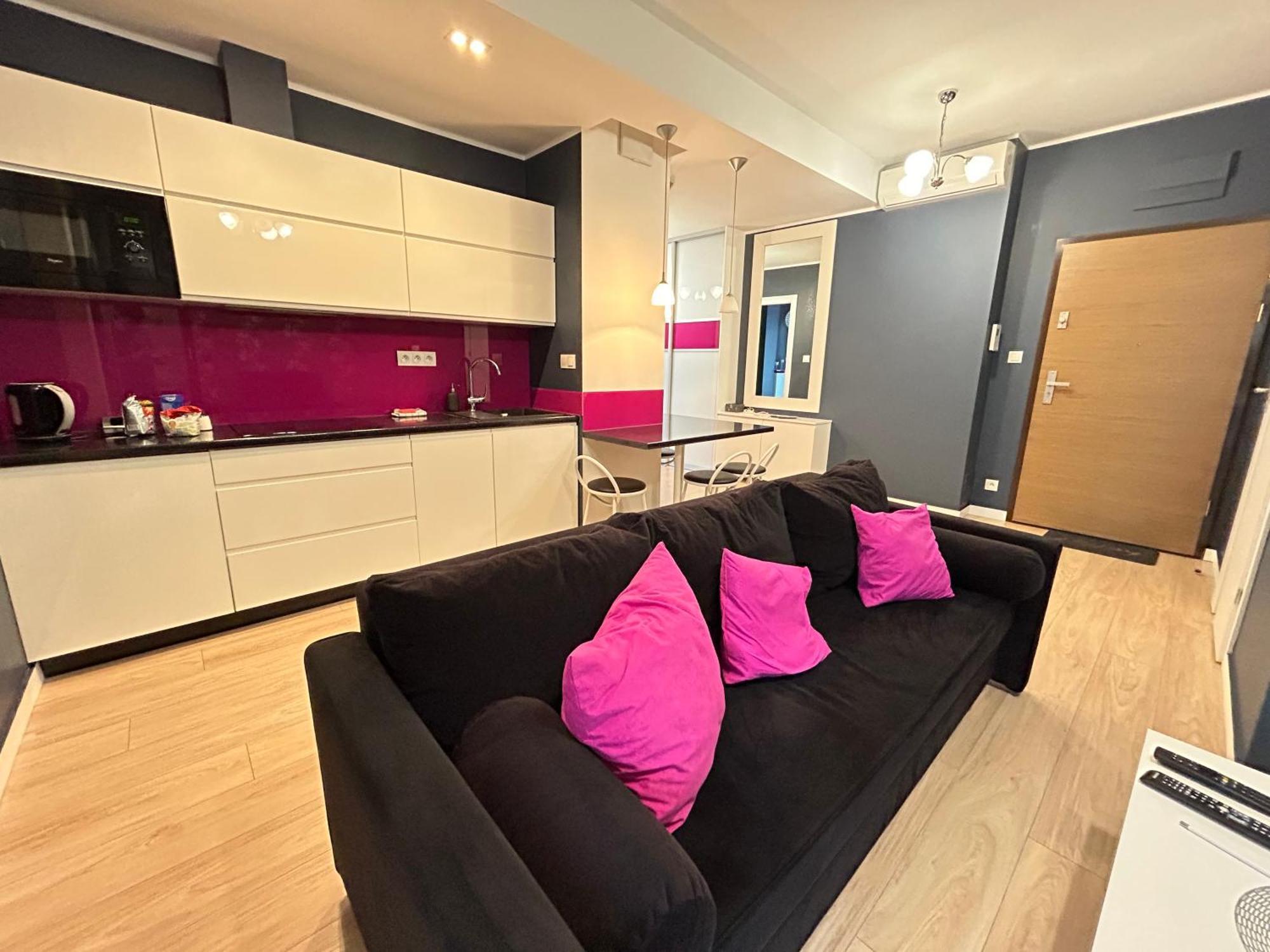 Apartmentprestige Central Station クラクフ エクステリア 写真
