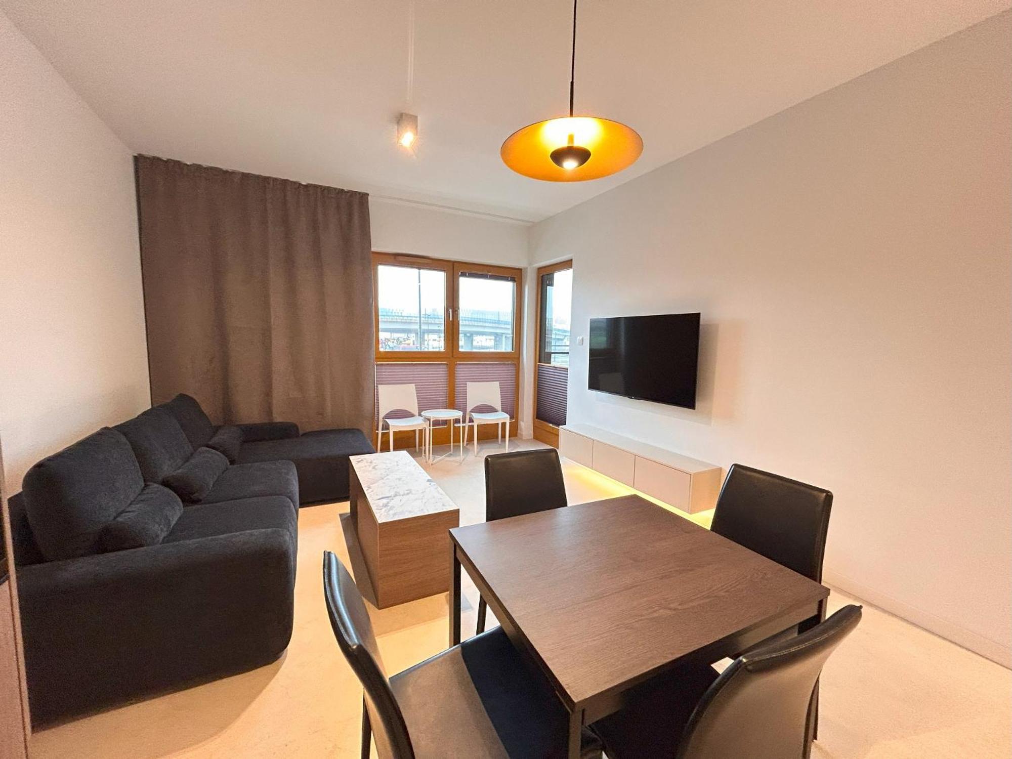 Apartmentprestige Central Station クラクフ エクステリア 写真