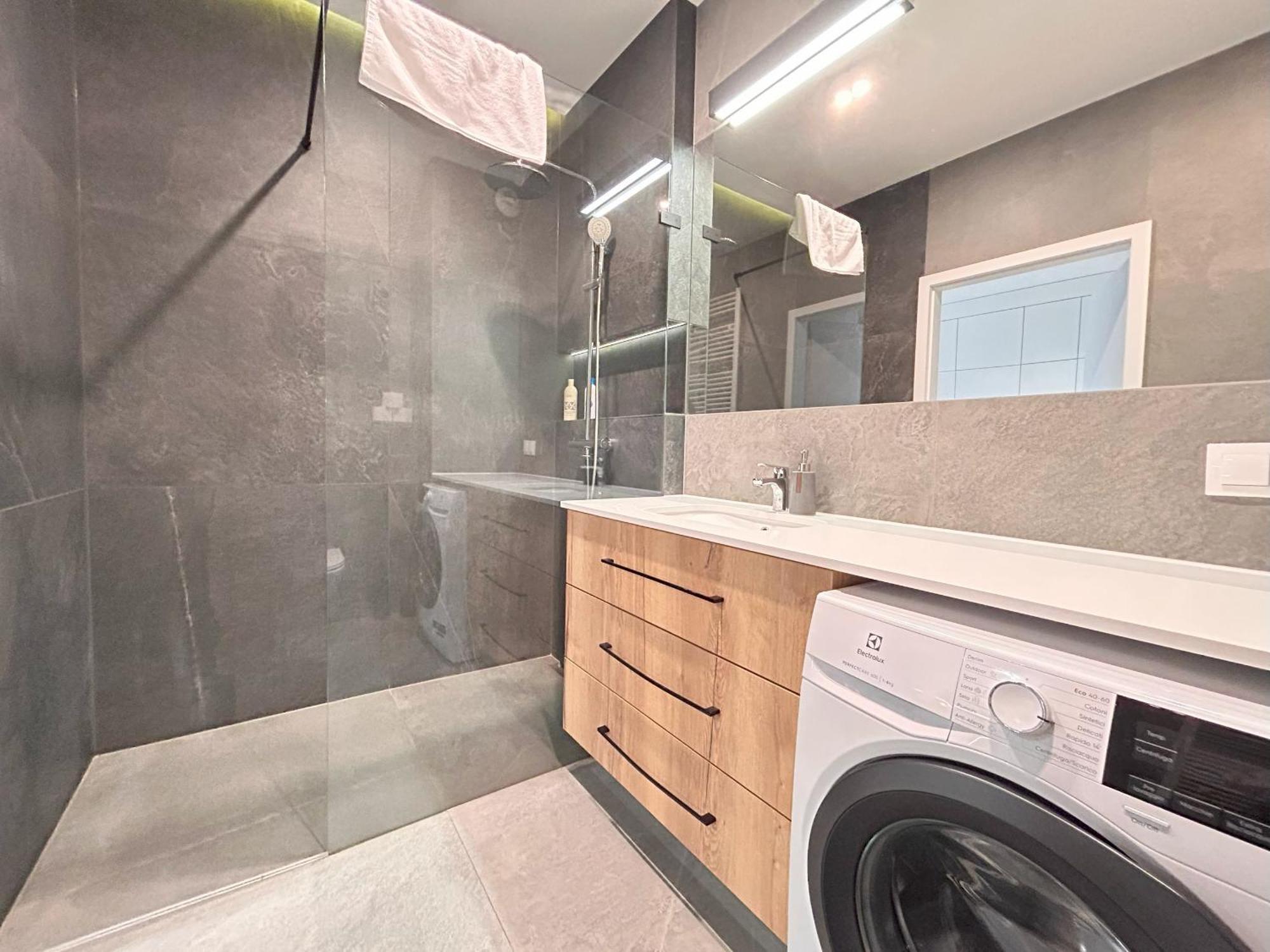 Apartmentprestige Central Station クラクフ エクステリア 写真